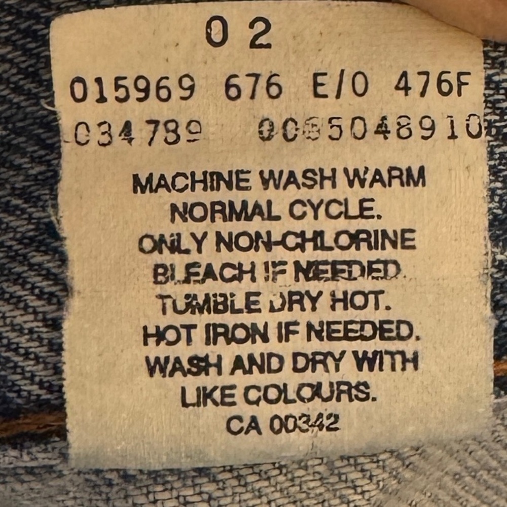VTG Levi's 550 Relaxed Fit Made Canada Light Wash Denim Blue Jeans Mens 33x32 - Picture 6 of 11